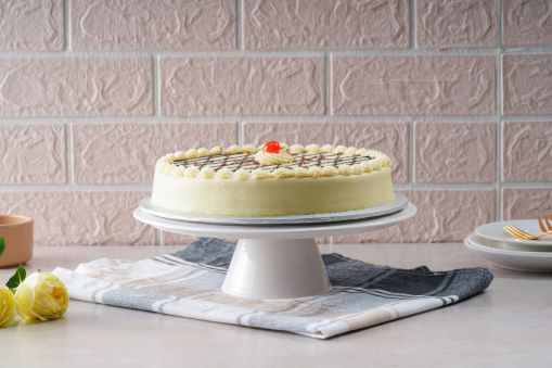 Vanilla Chocolate Fudge Cake
